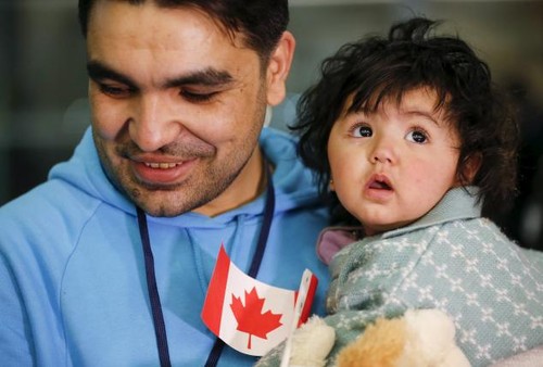 Canada receives 10,000 migrants - ảnh 1